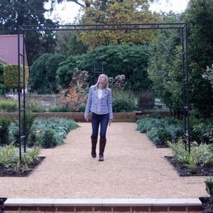 Harrod Square Garden Arch